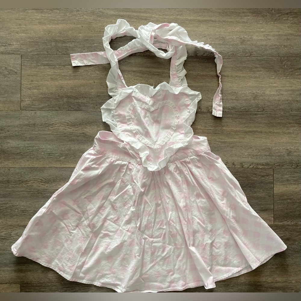 Hot Topic Pink and White Dance Dress with Halter Neckline